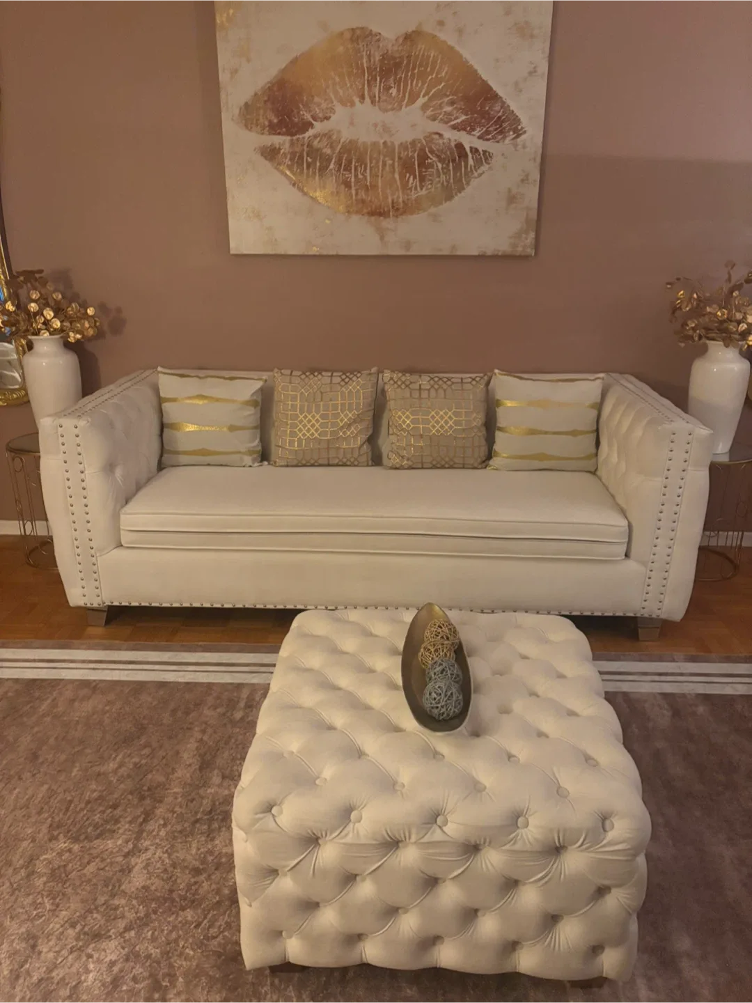 White Sofa, Chairs and Ottoman Set image indicator(3)