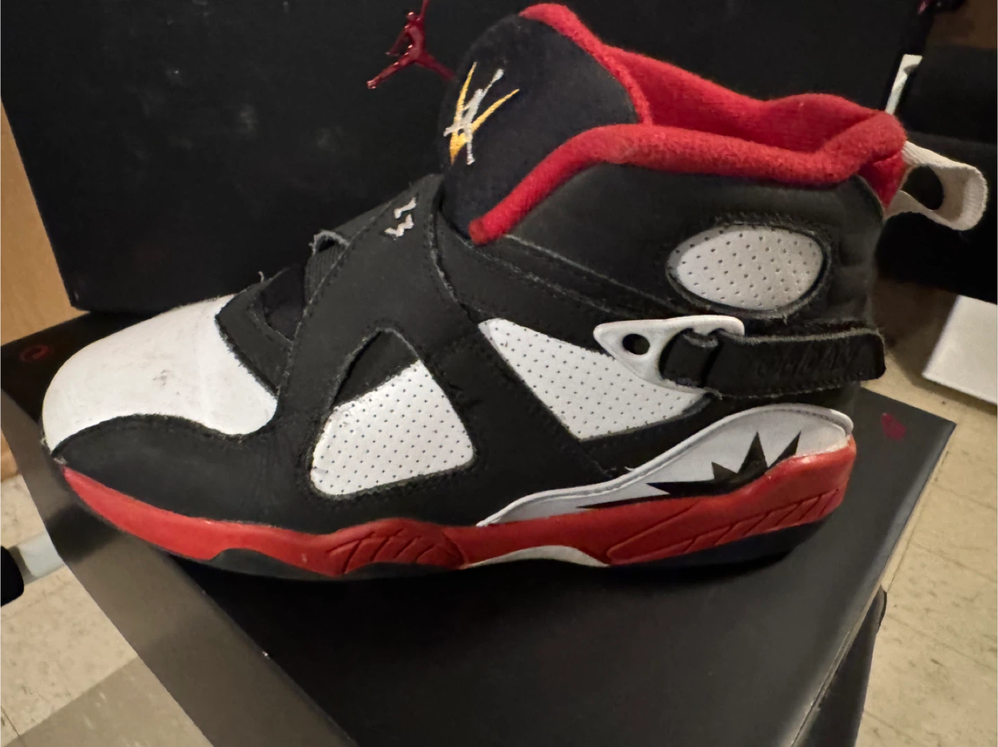 Boys Jordan sneakers 3Y - photo 4