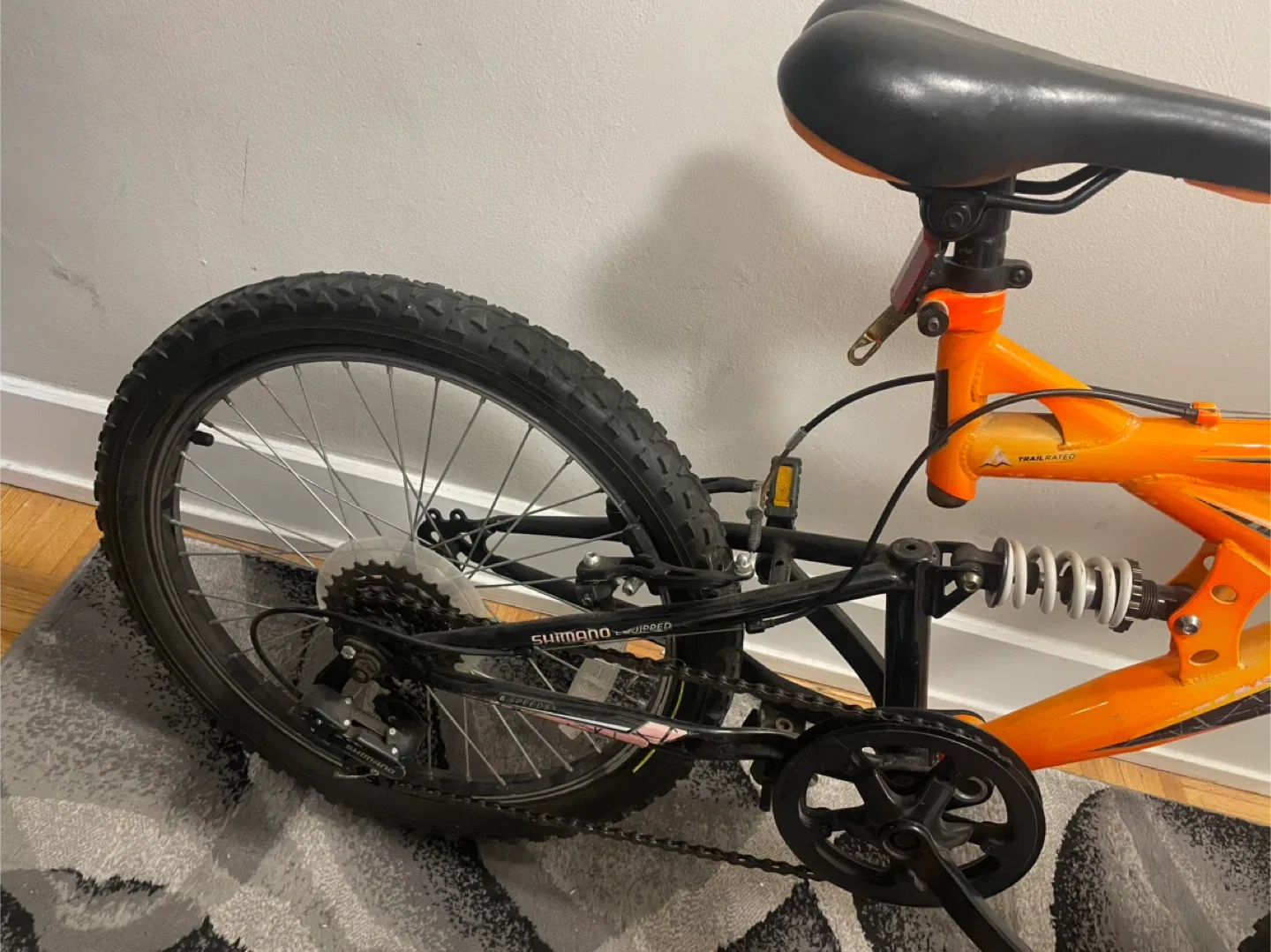 Huffy Rock Creek Orange Mountain Bike (Kolo) 20 inch wheels 👍🔥 image indicator(3)