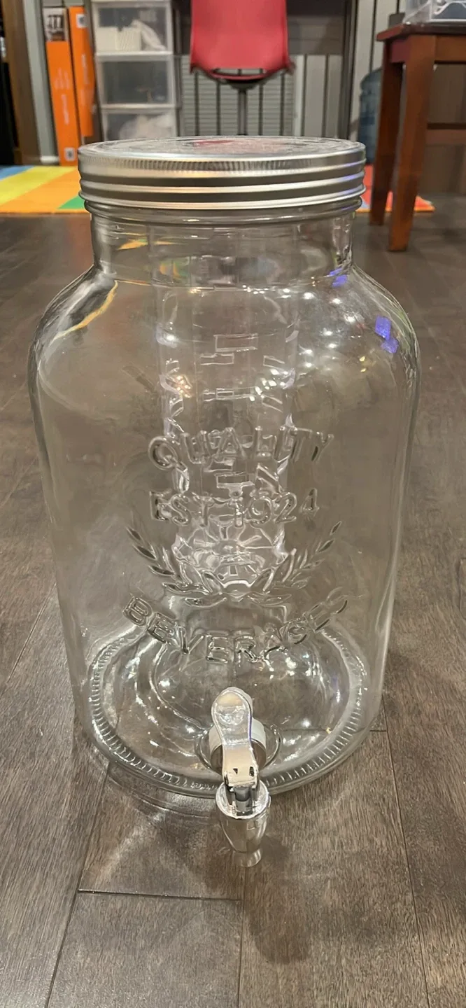 Beverage Dispenser with Spigot image indicator(2)