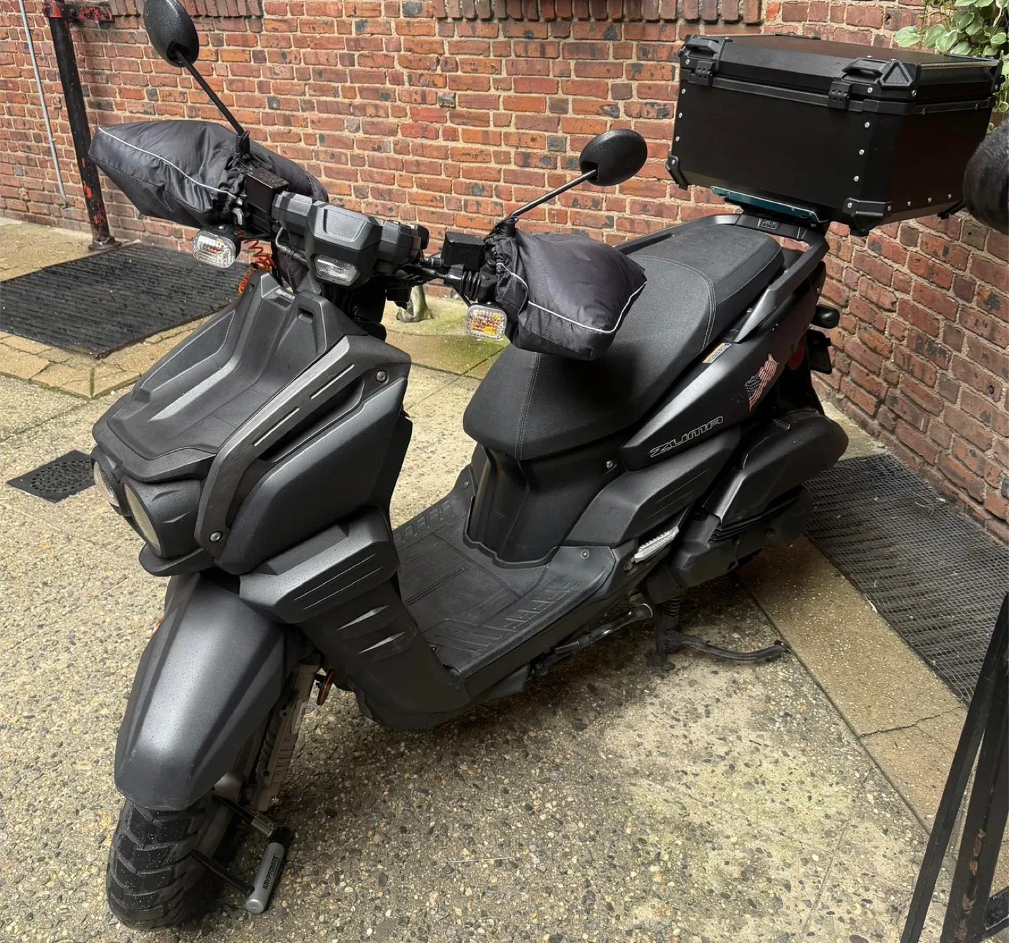 Yamaha Zuma 125 Scooter - Great Condition! image indicator(5)