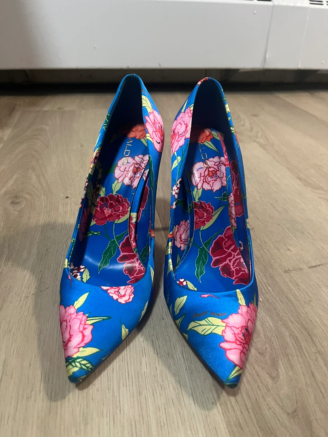 Aldo Floral Heels - Size 8