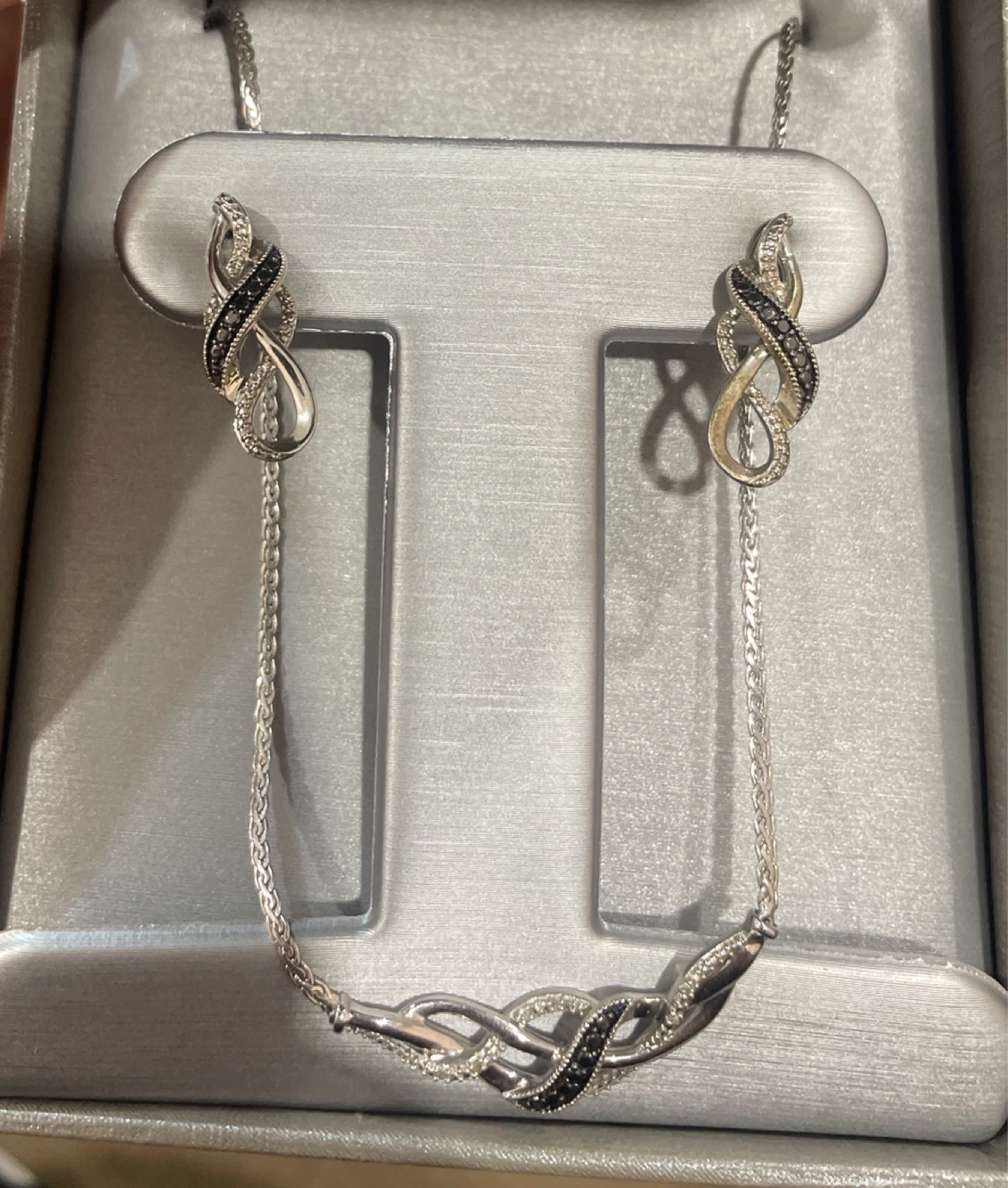 Peoples Diamond Store Necklace & Earring Set