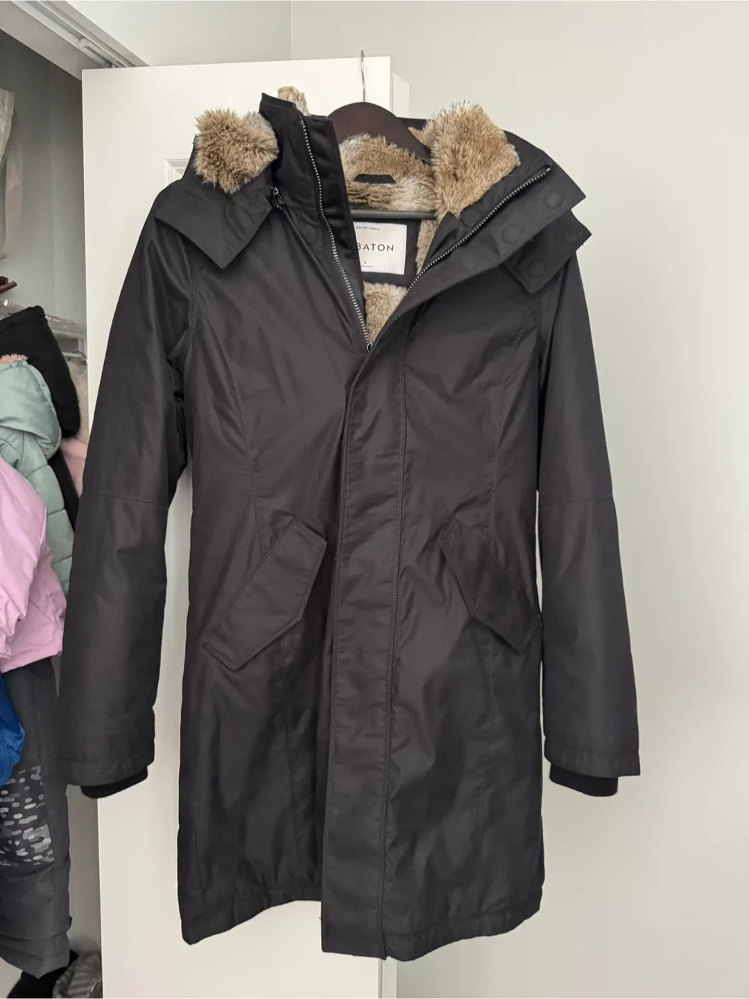 Babaton Parka Size S Black (Aritzia) image indicator(5)