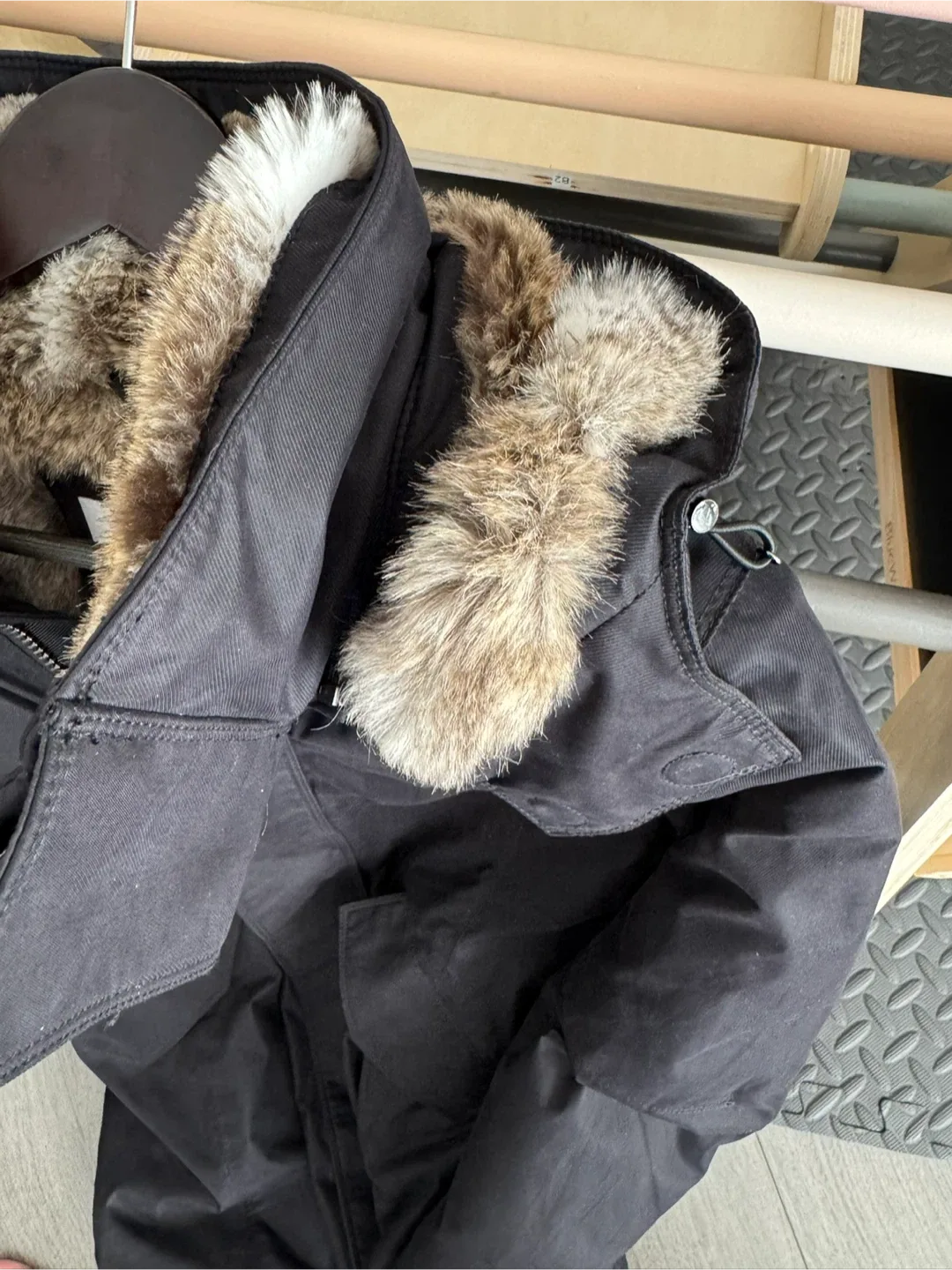 Babaton Parka Size S Black (Aritzia) image indicator(6)