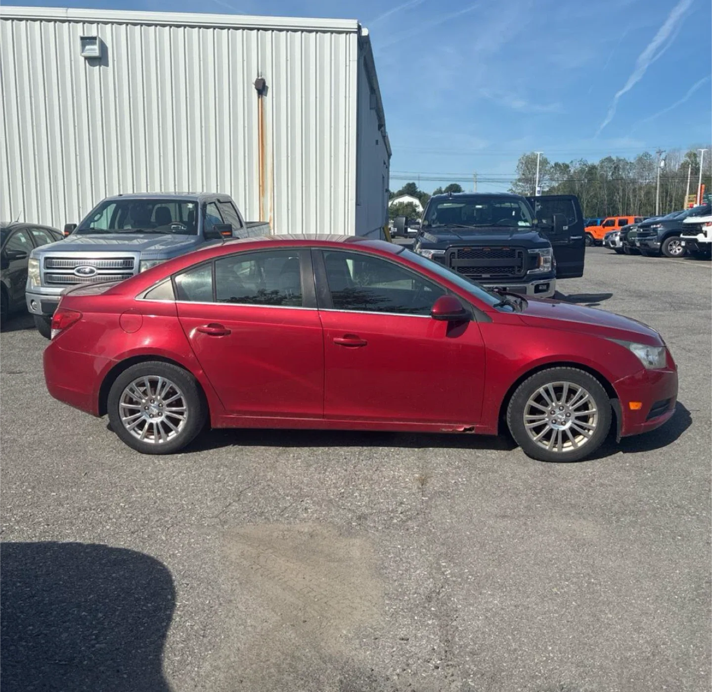 Red Chevrolet Cruze Sedan 2012 image indicator(2)