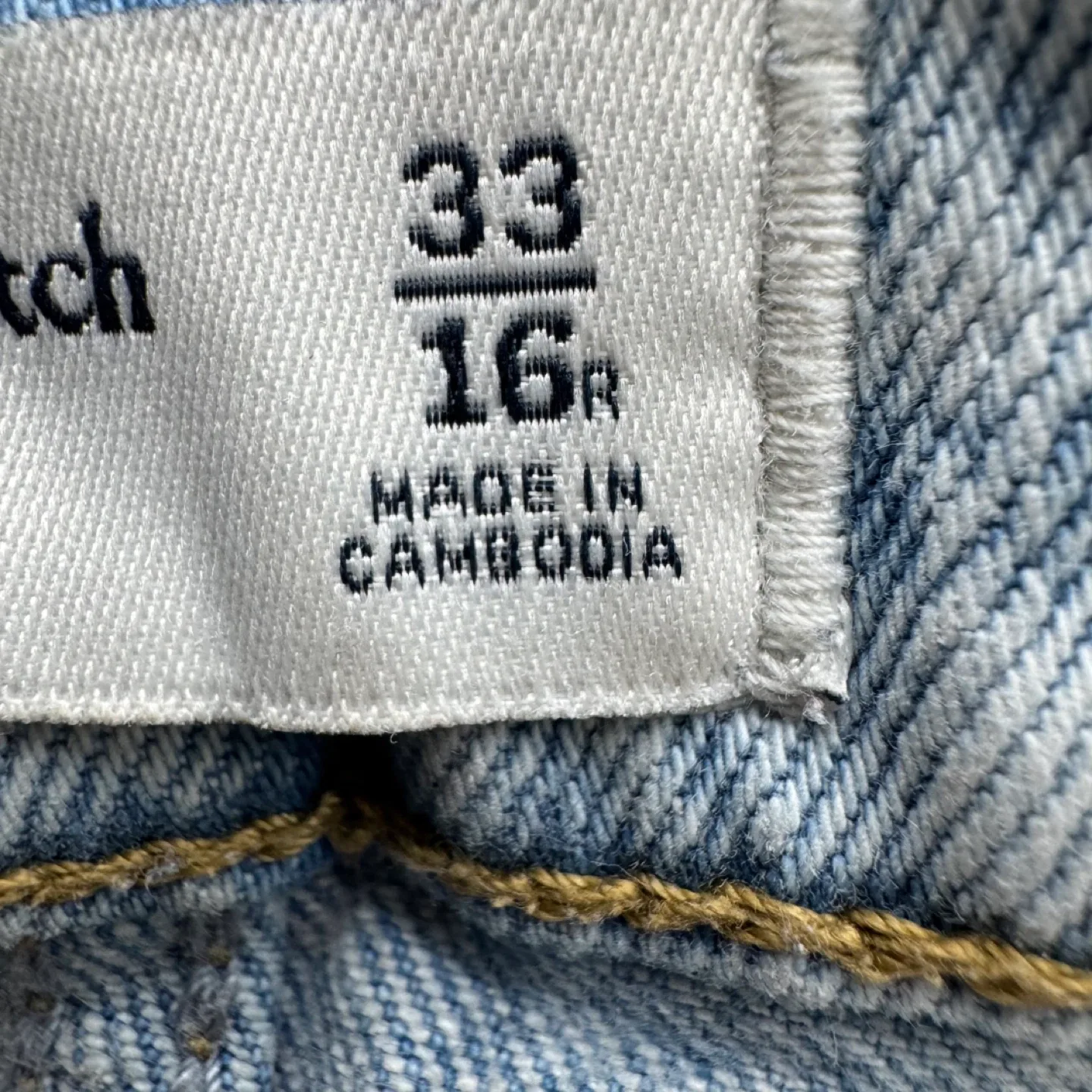 Abercrombie & Fitch The Dad High Rise Jeans Size US 33 image indicator(10)