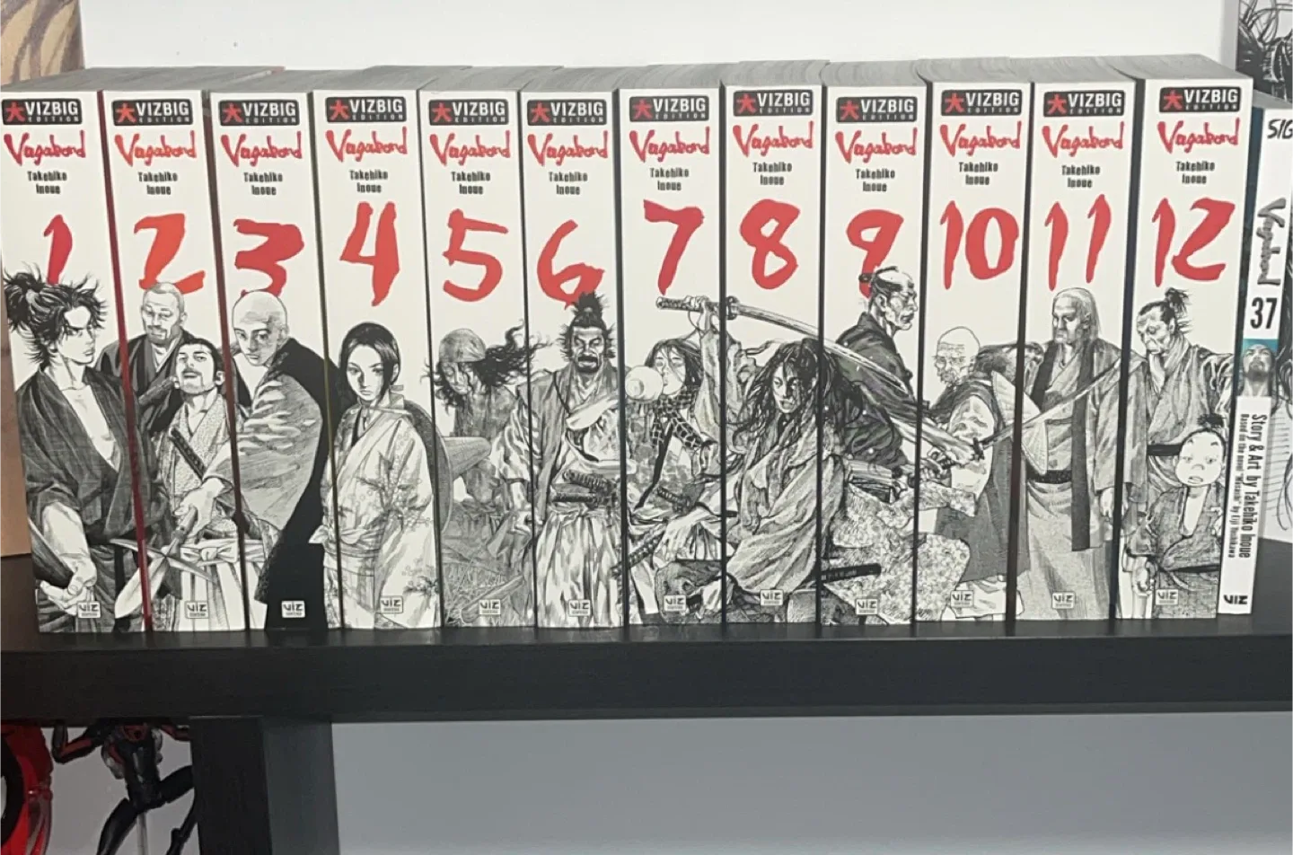 Vagabond Vizbig Edition Manga Volumes 1-12 thumbnail