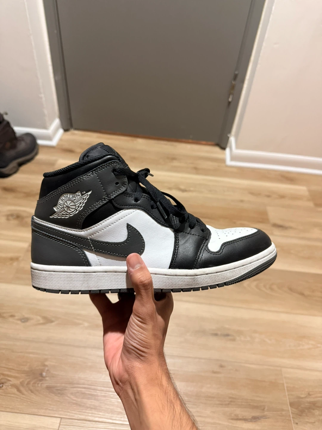 Jordan 1 Mid White Iron Grey (US 9.5)