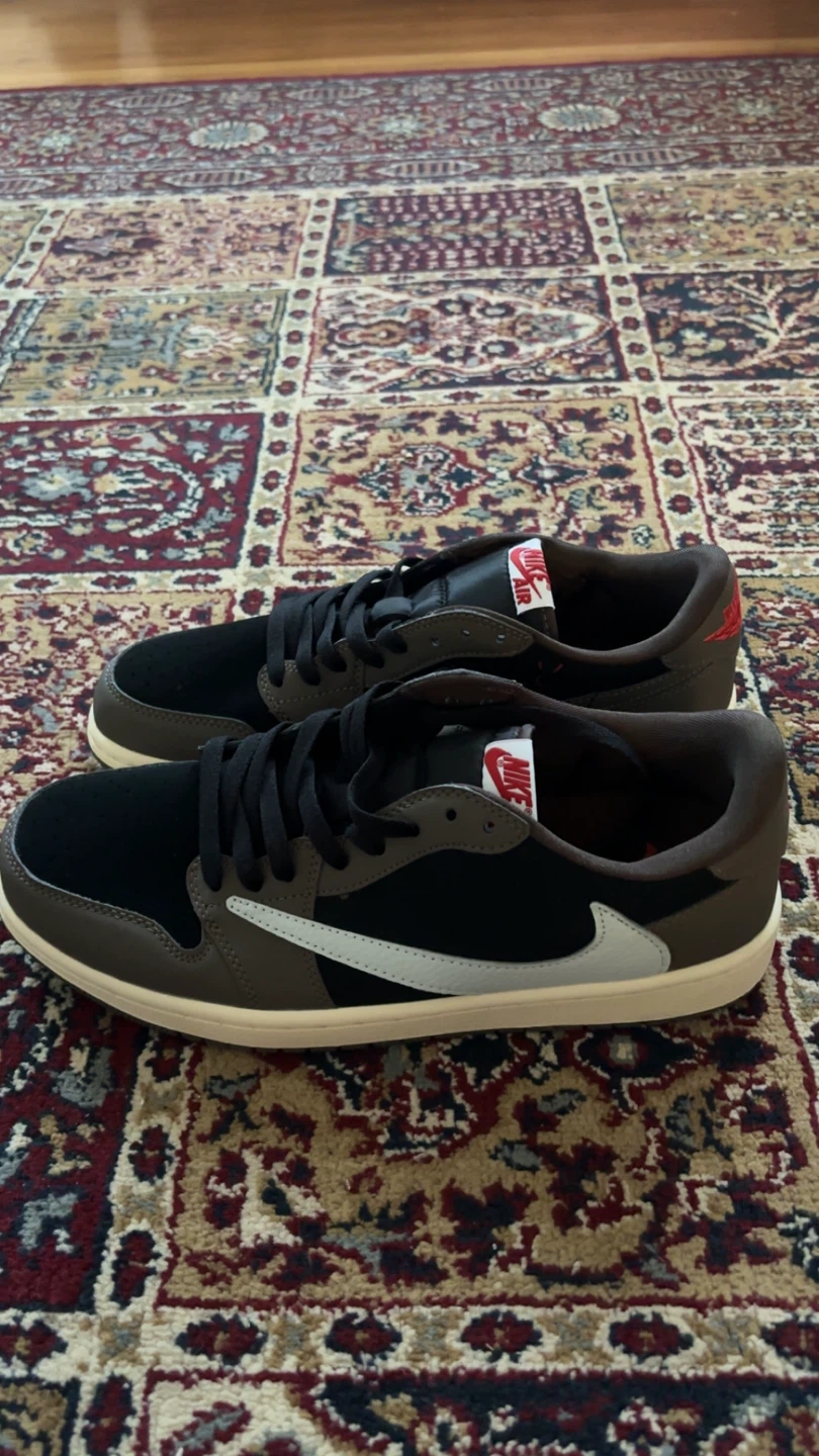 Air Jordan 1 Travis Scott – Size 9.5 (Men’s) – $50 (Firm) - photo 2