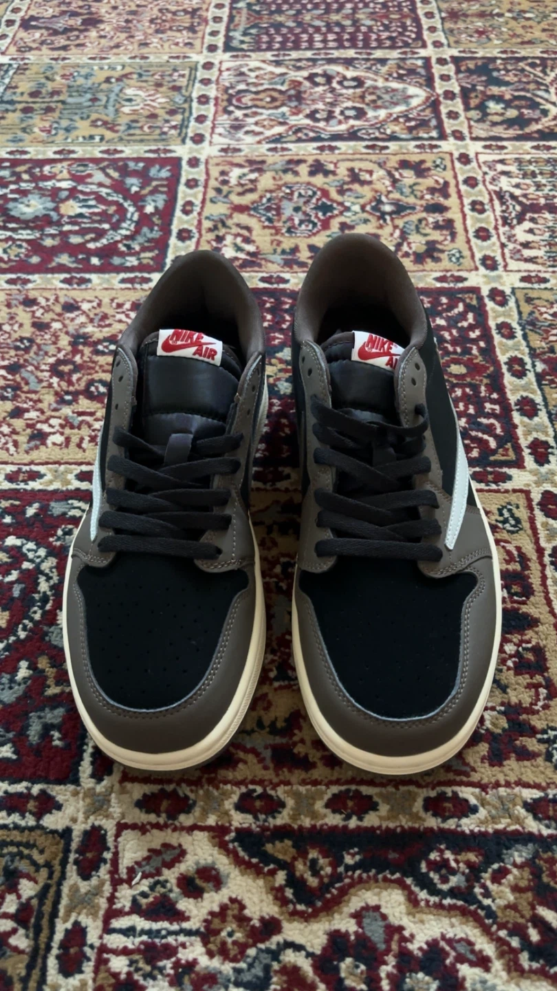 Air Jordan 1 Travis Scott – Size 9.5 (Men’s) – $50 (Firm)