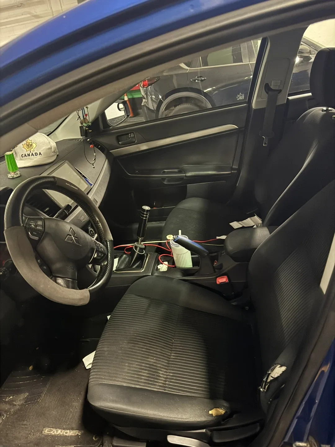 Blue Mitsubishi Lancer image indicator(4)