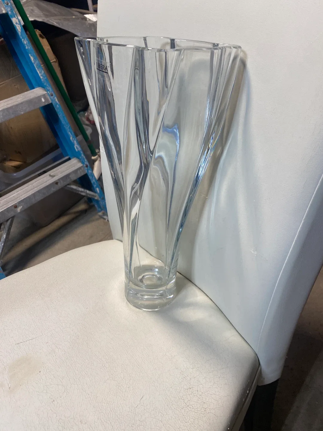 Libera Czech Republic Glass Vase image indicator(2)