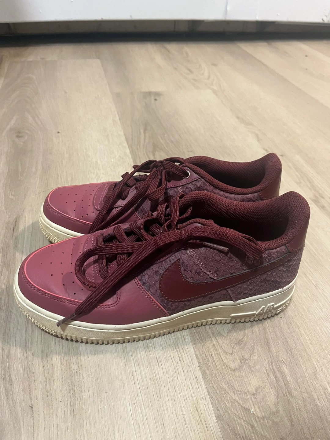 Nike Air Force 1 Sneakers