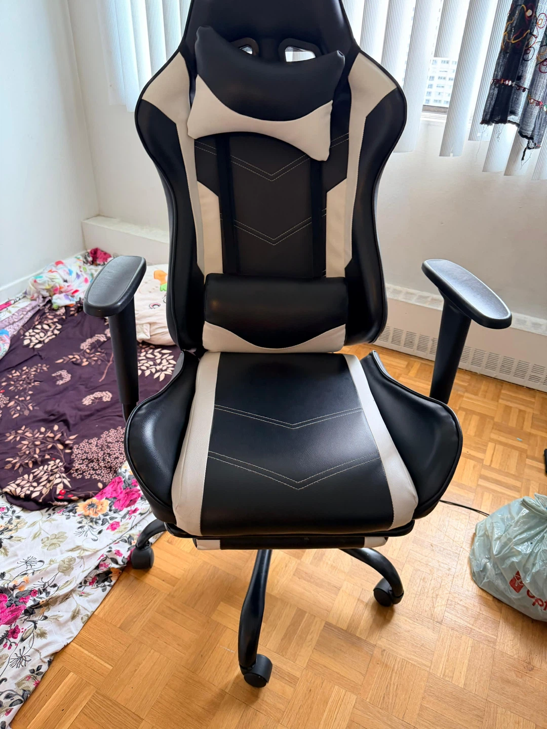 Black & White Gaming Chair