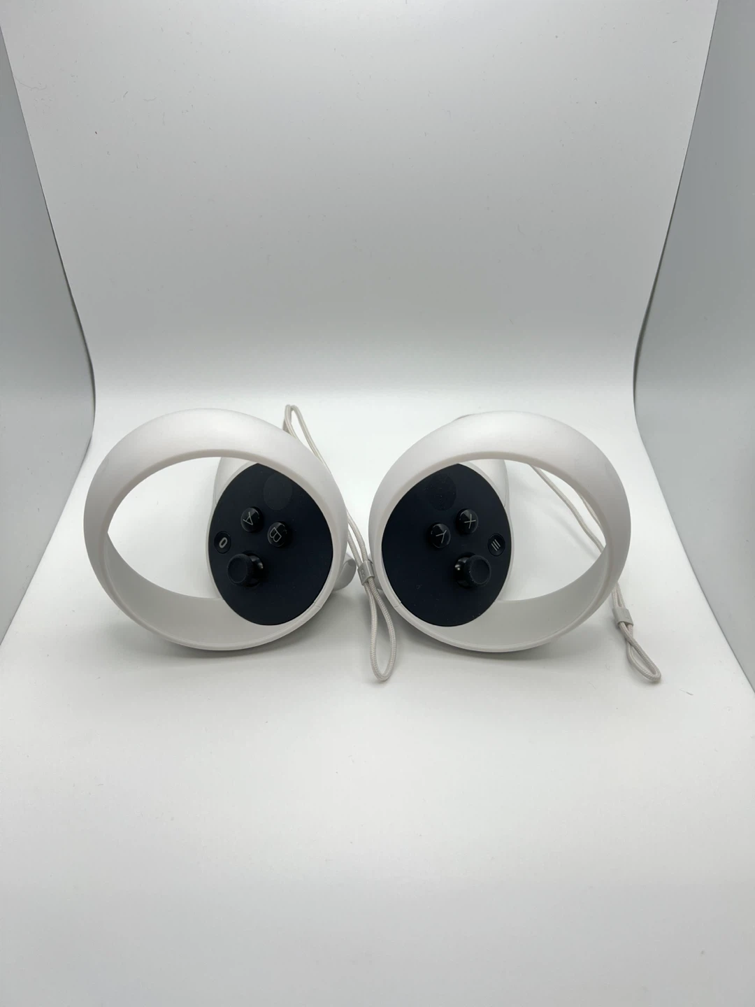 Oculus (Meta) Quest 2 VR Headset - photo 5