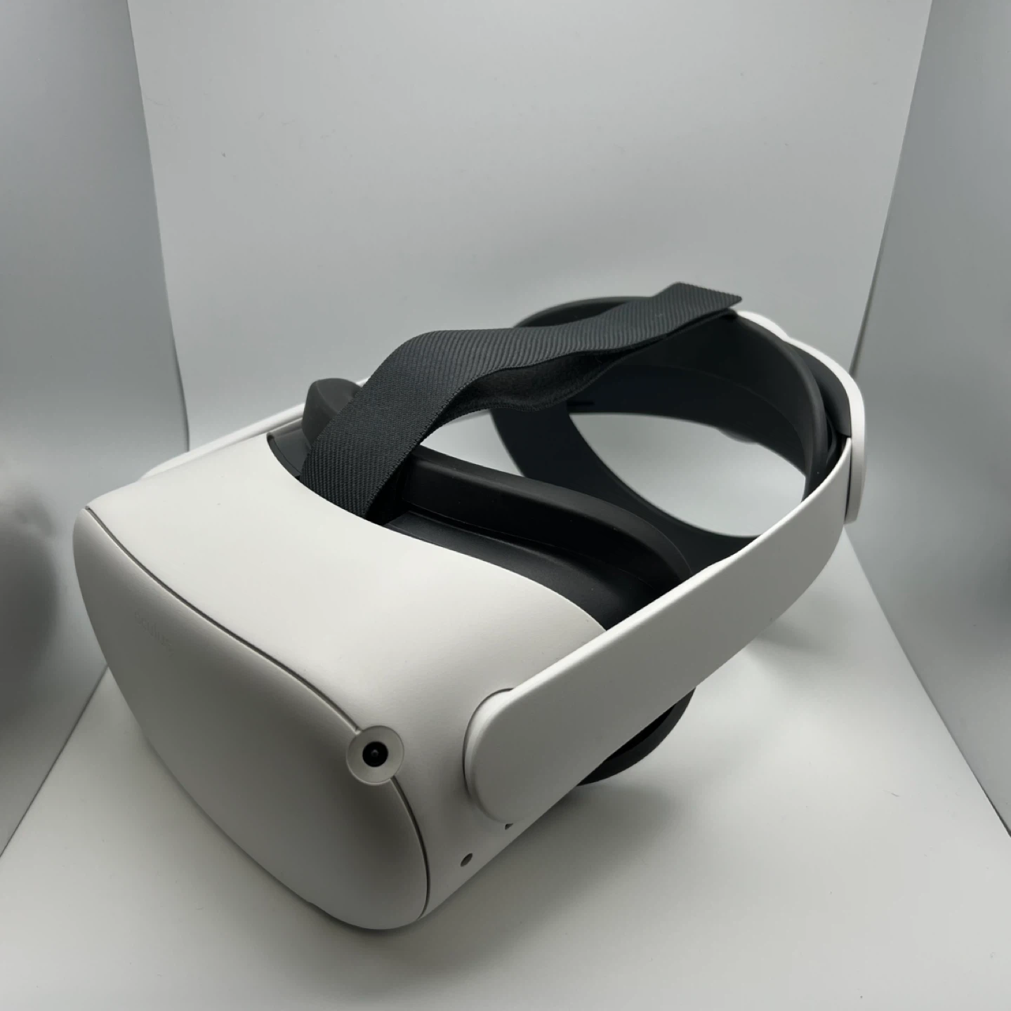 Oculus (Meta) Quest 2 VR Headset