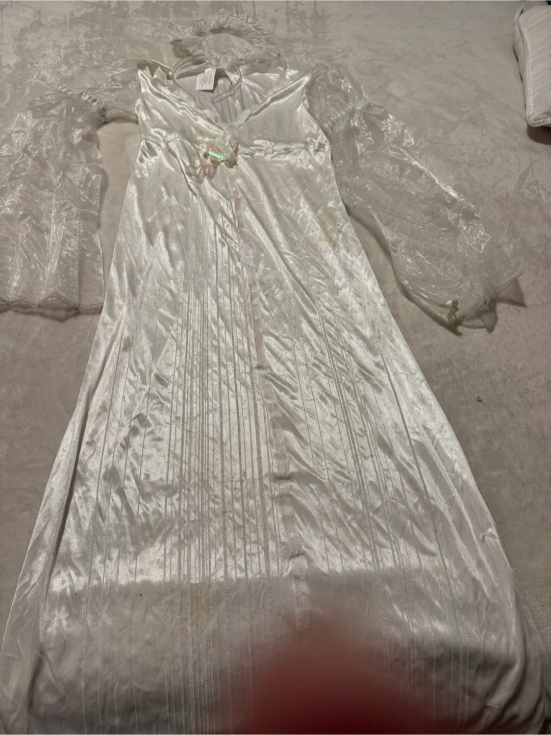 White Angel Costume image indicator(2)