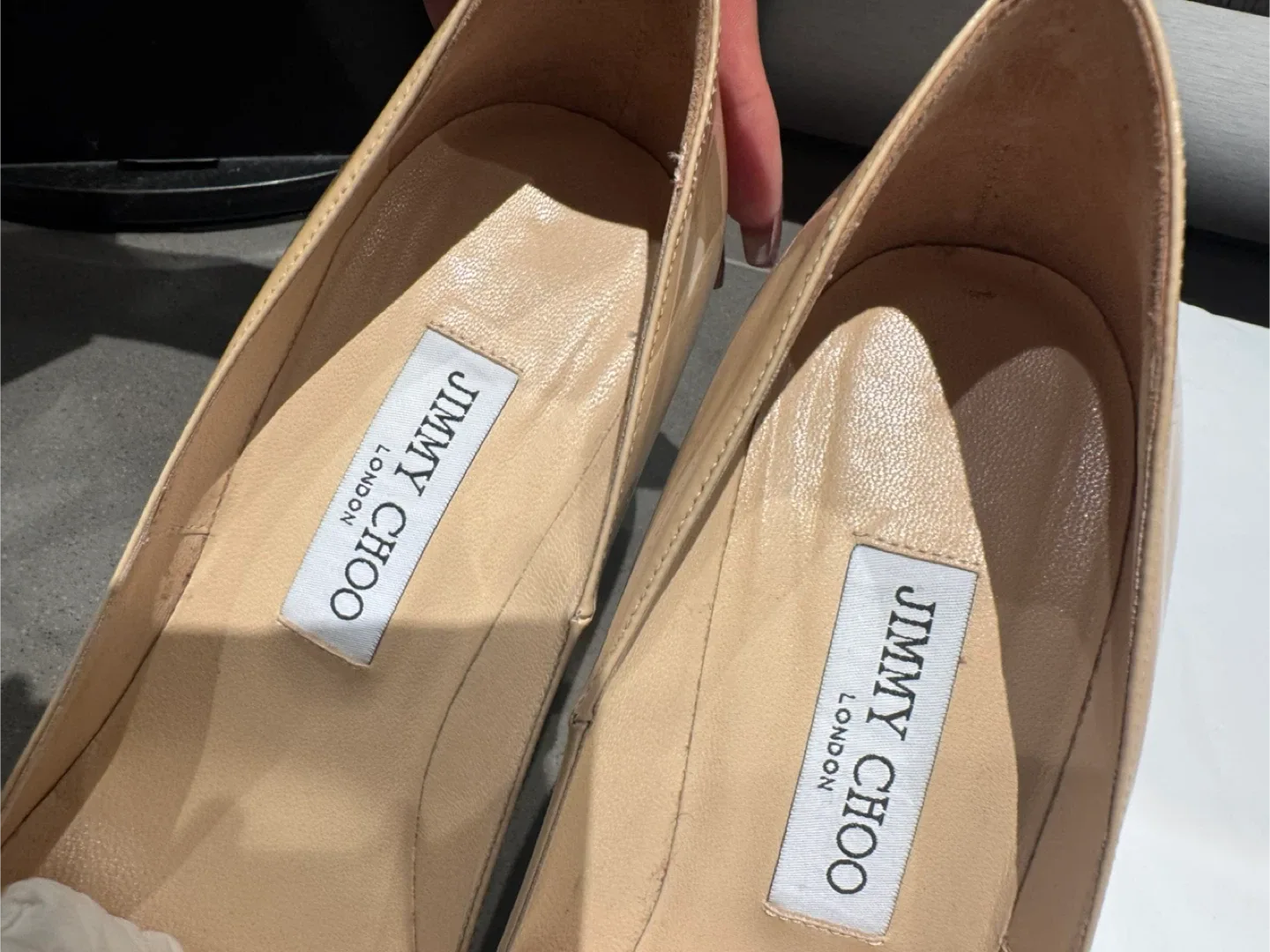 Jimmy Choo Beige Patent Leather Heels Size 37.5 image indicator(7)