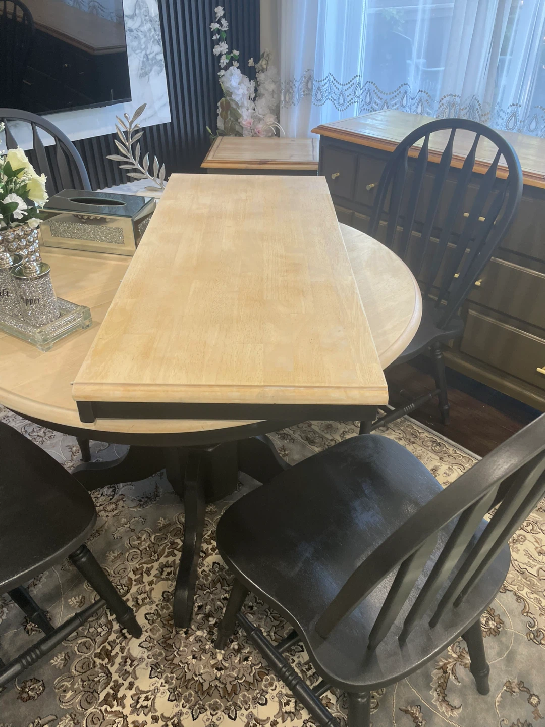 Round Wooden Extendable Dining Table - photo 4