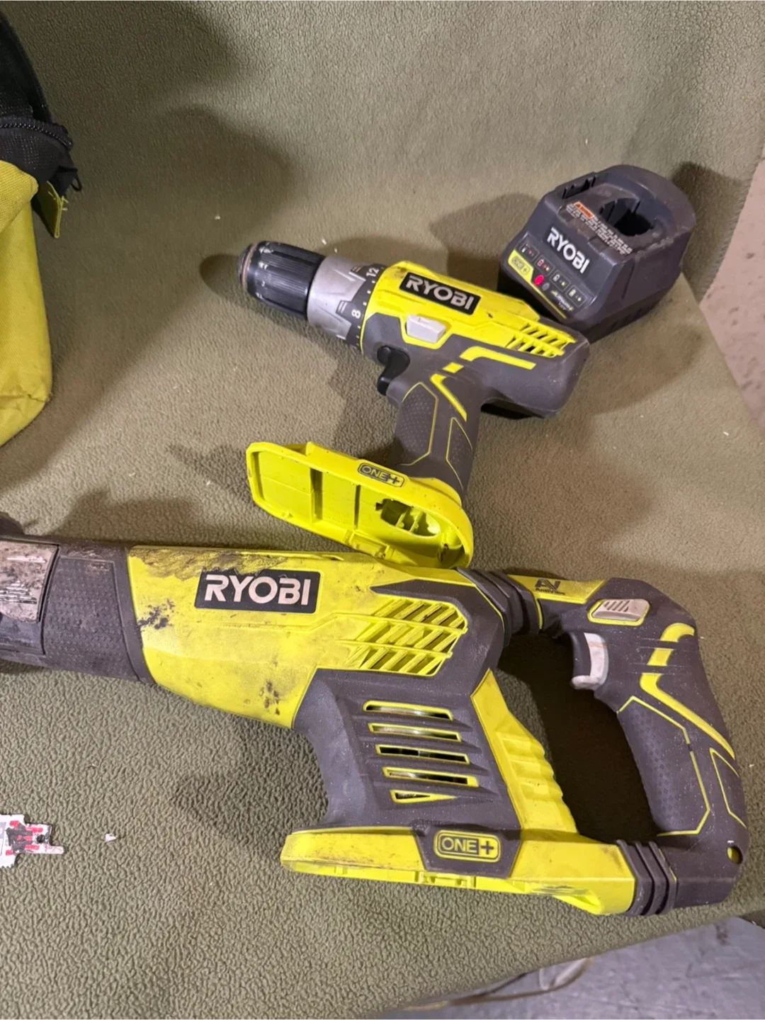 Ryobi Tool Set (Reciprocal Saw/Drill/Charger/Bag) image indicator(8)