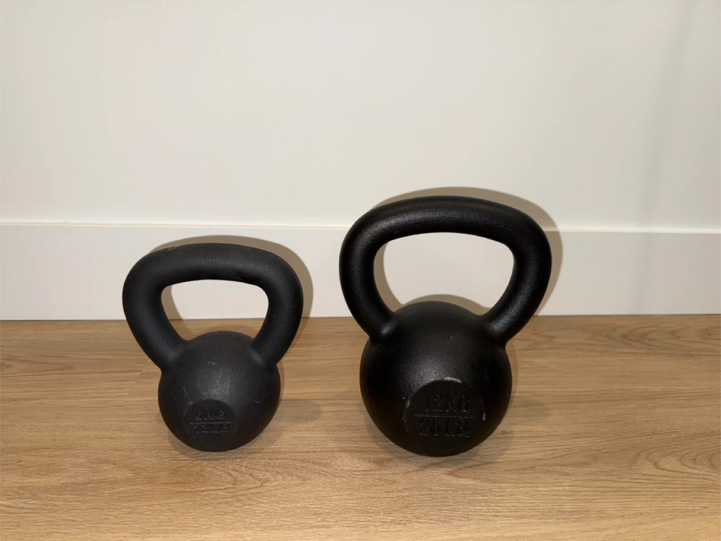 Kettlebells - 6kg & 12kg - photo 2