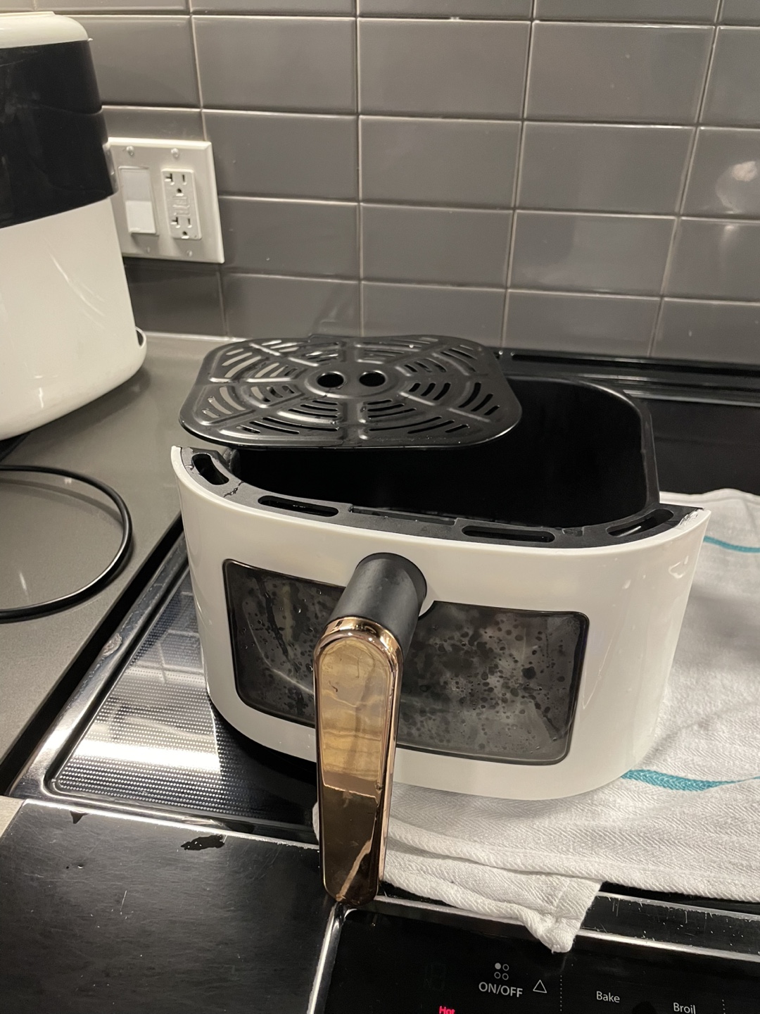 Air Fryer - White & Black - photo 4