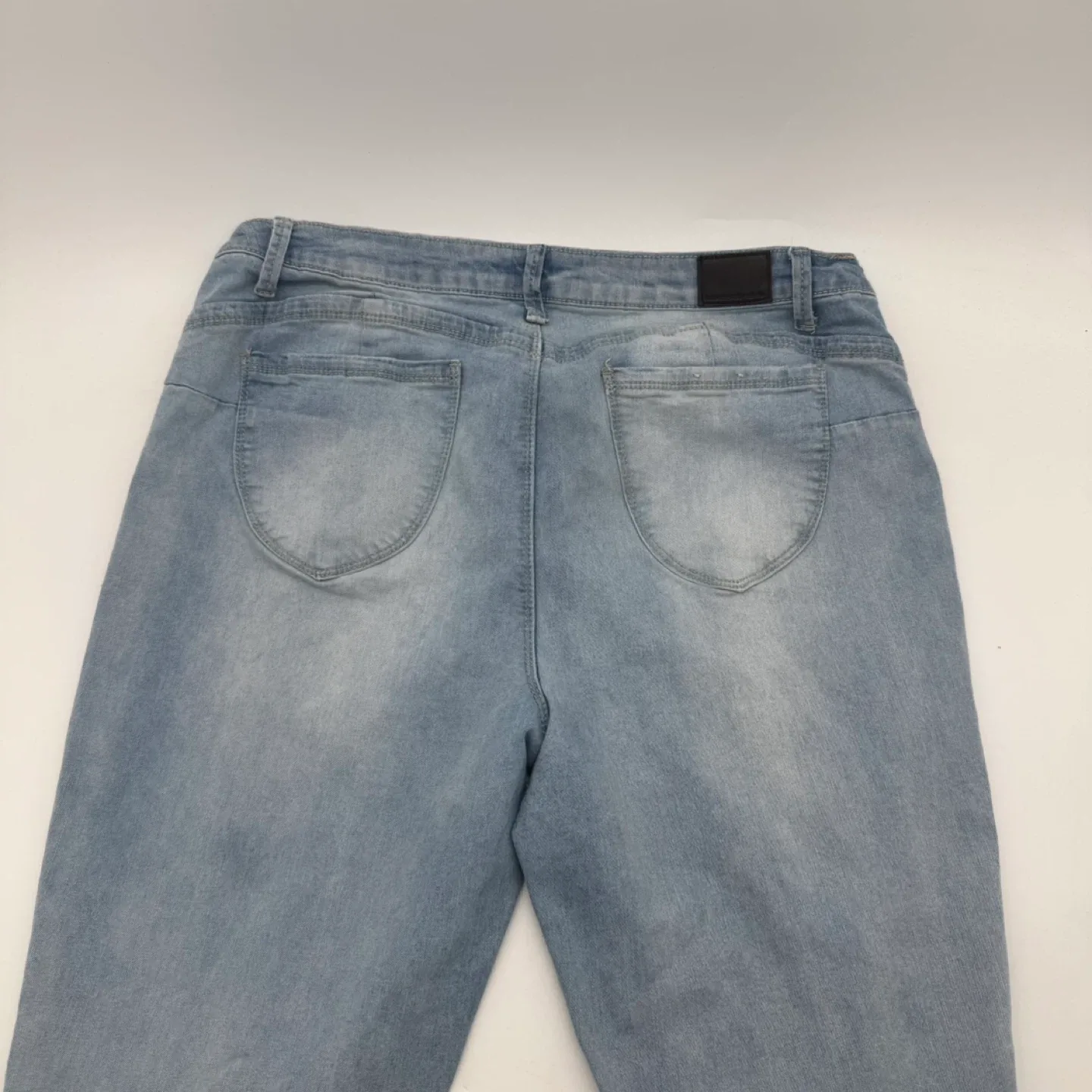 Bluenotes Low Rise Curvy Jegging Jeans Women's Size 34/32 image indicator(5)