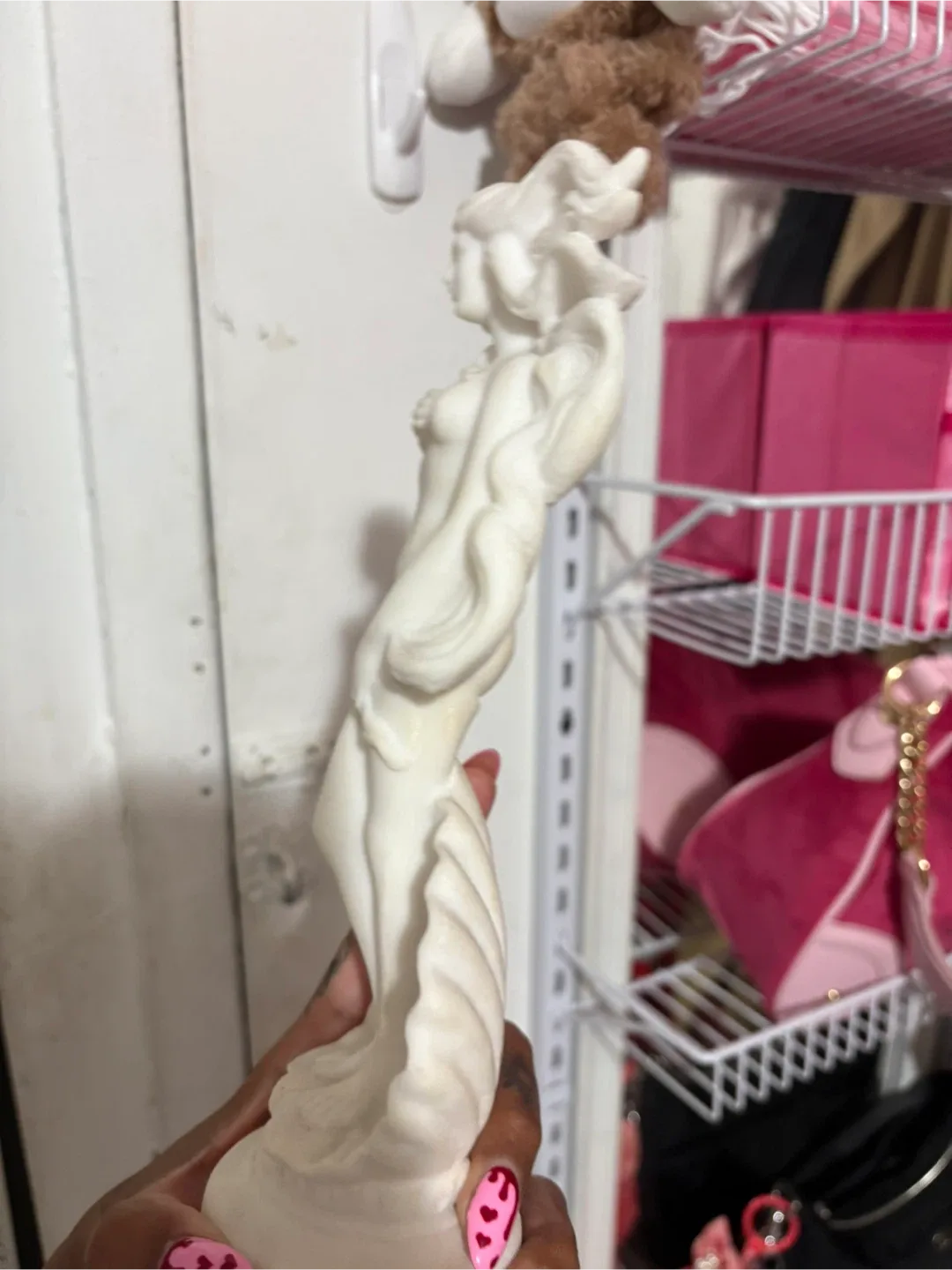 Venus Sculpture image indicator(2)