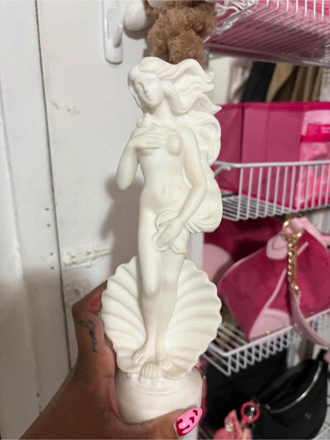Venus Sculpture thumbnail