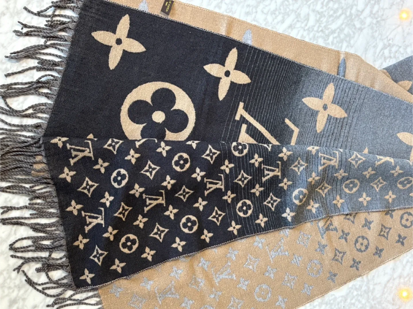 Louis Vuitton Gucci Dior Chanel Scarf image indicator(4)