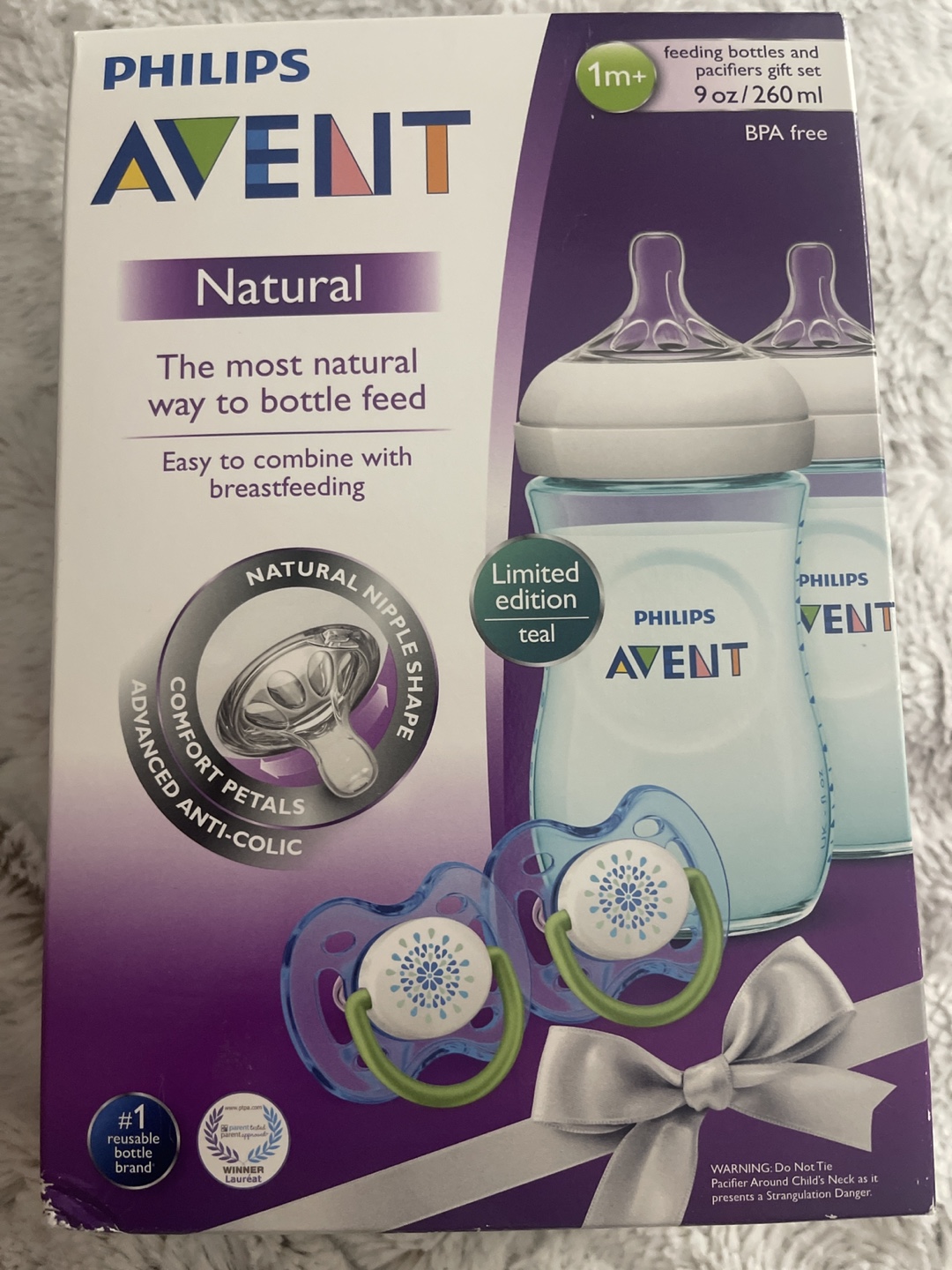 Philips Avent Natural Baby Bottle & Pacifier Gift Set - NEW