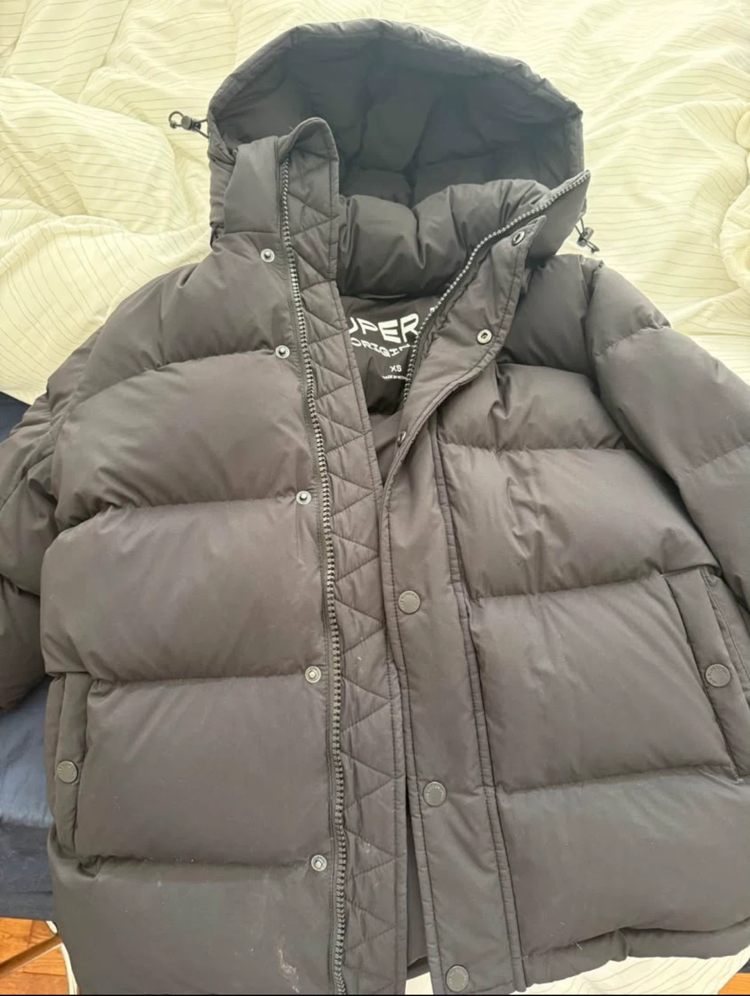 Women’s Black Aritzia Superpuff XS