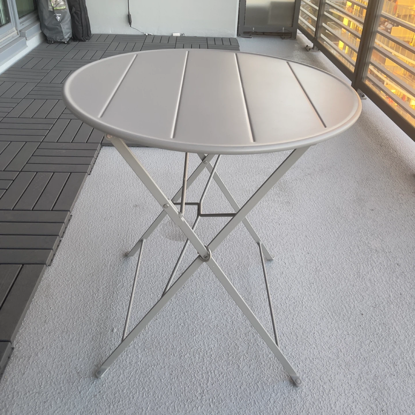 IKEA Outdoor Table & 2 Chairs, light Grey - photo 4