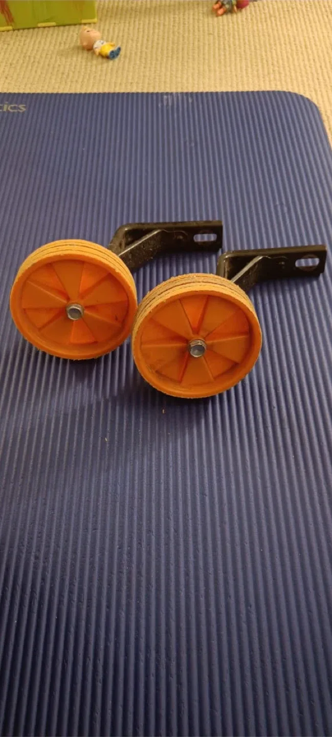 Paw Patrol 12" Kids' Bike with Training Wheels image indicator(5)