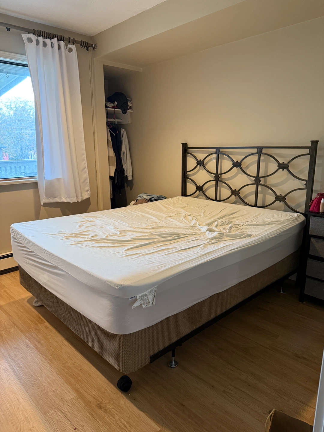 Queen Size Bed Frame and Mattress