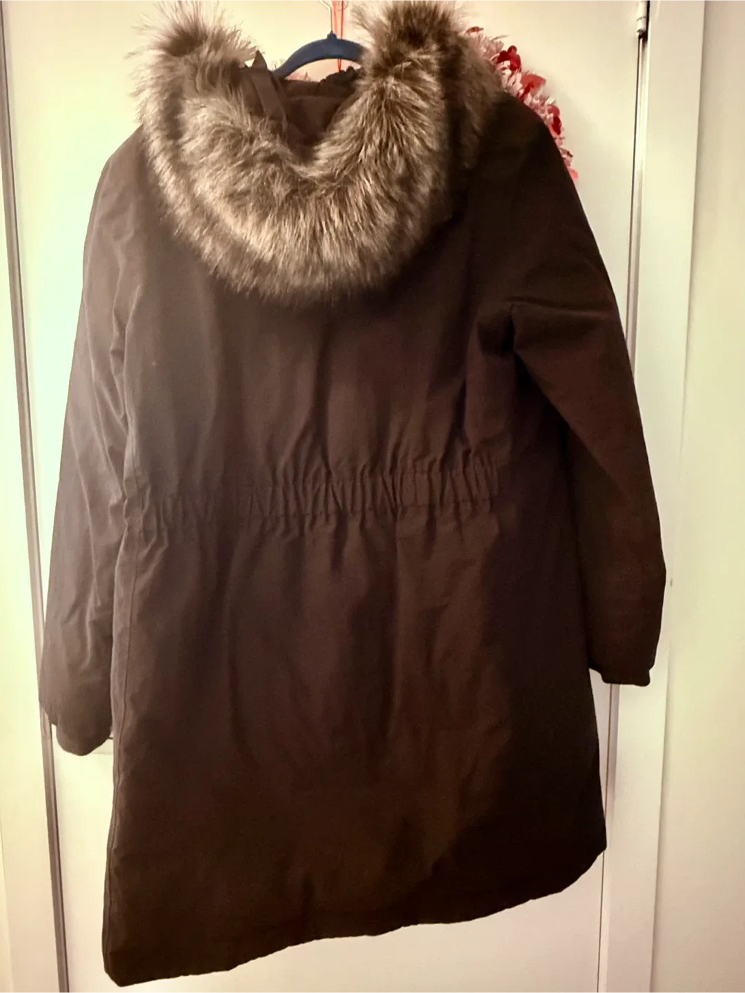 New - (retail $459.99+tax) The North Face Parka