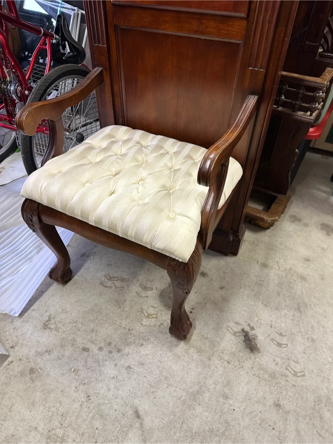 Hall Tree with Seat image indicator(2)