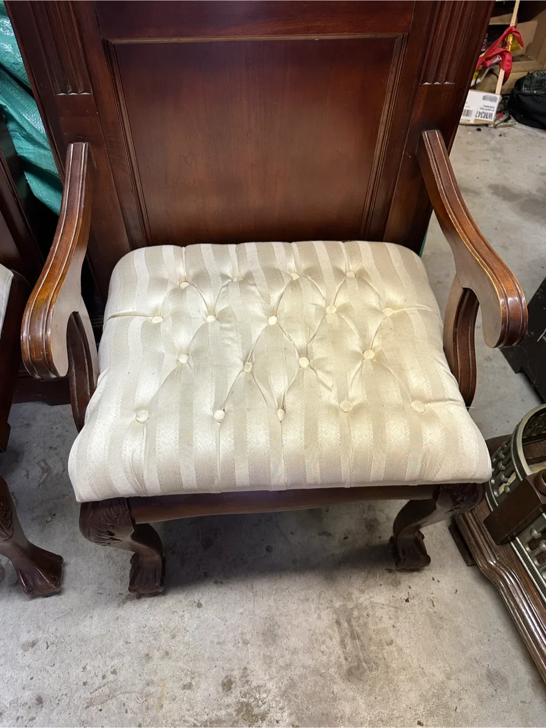 Hall Tree with Seat image indicator(6)