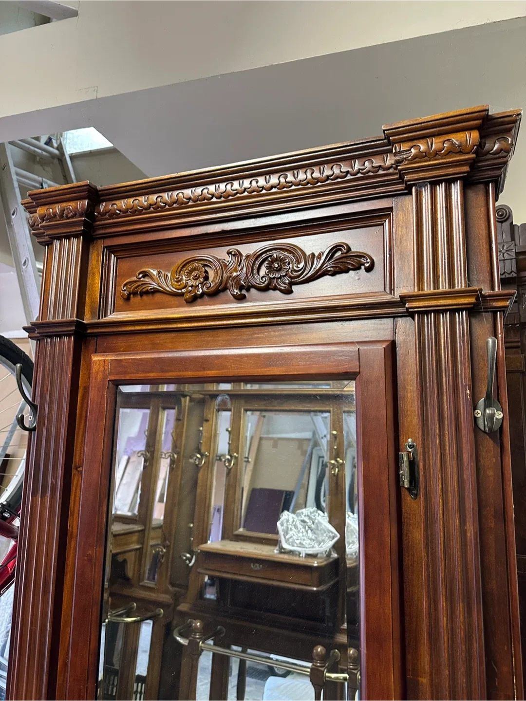 Hall Tree with Seat image indicator(3)