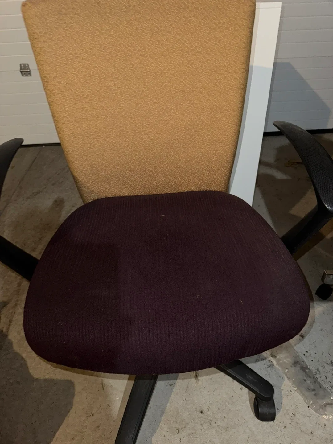 Office Chair - Burgundy Seat, Patterned Back image indicator(2)