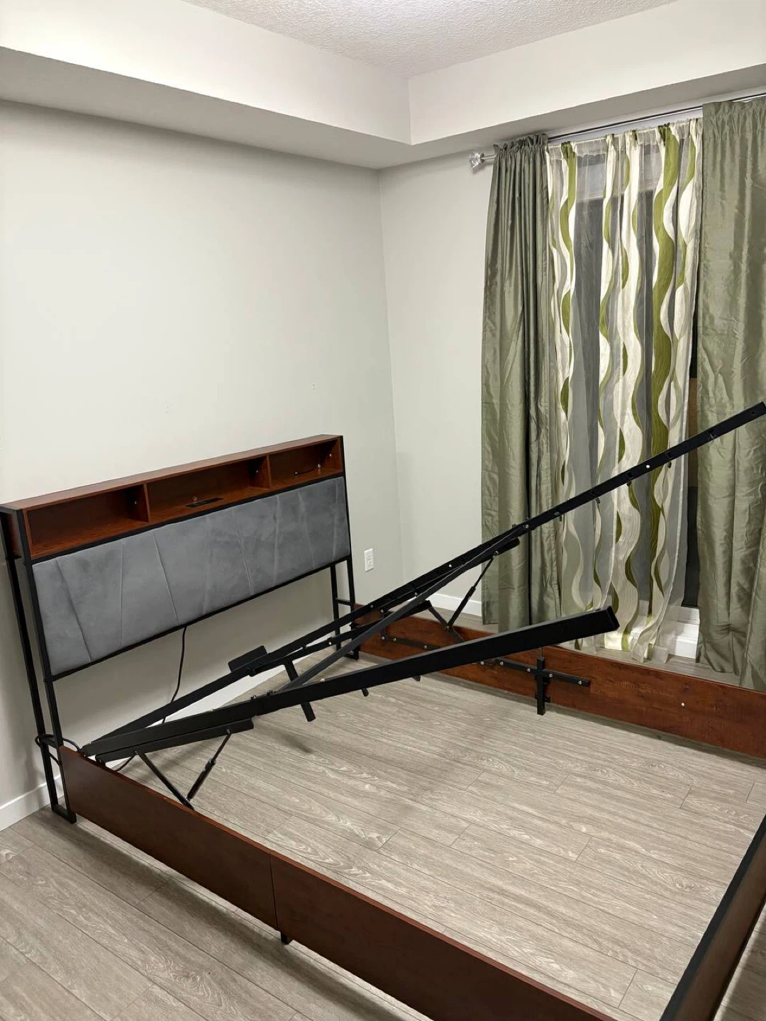 Queen Size Bed Frame  with Headboard - photo 3