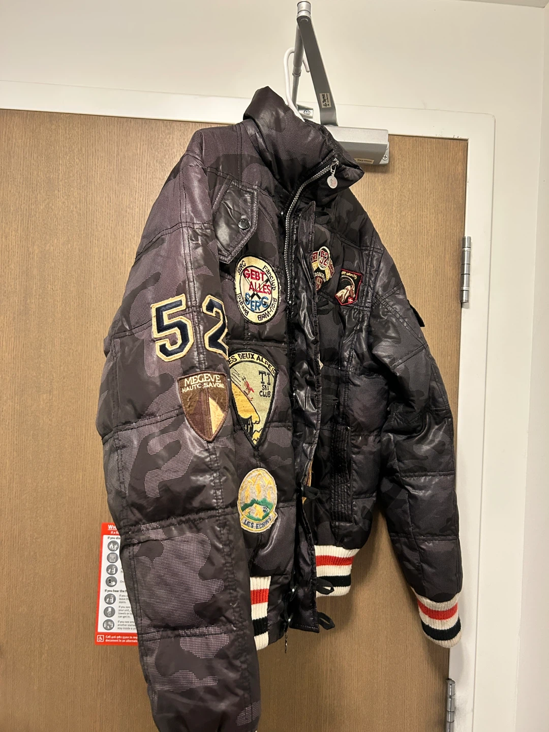 Moncler Camo Padded Jacket medium - photo 3