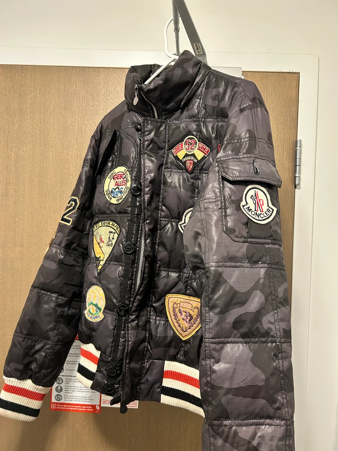 Moncler Camo Padded Jacket medium - photo 2