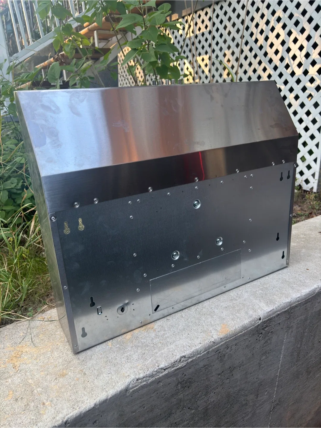 Ekolos Stainless Steel Range Hood 24" - Act Now! image indicator(4)