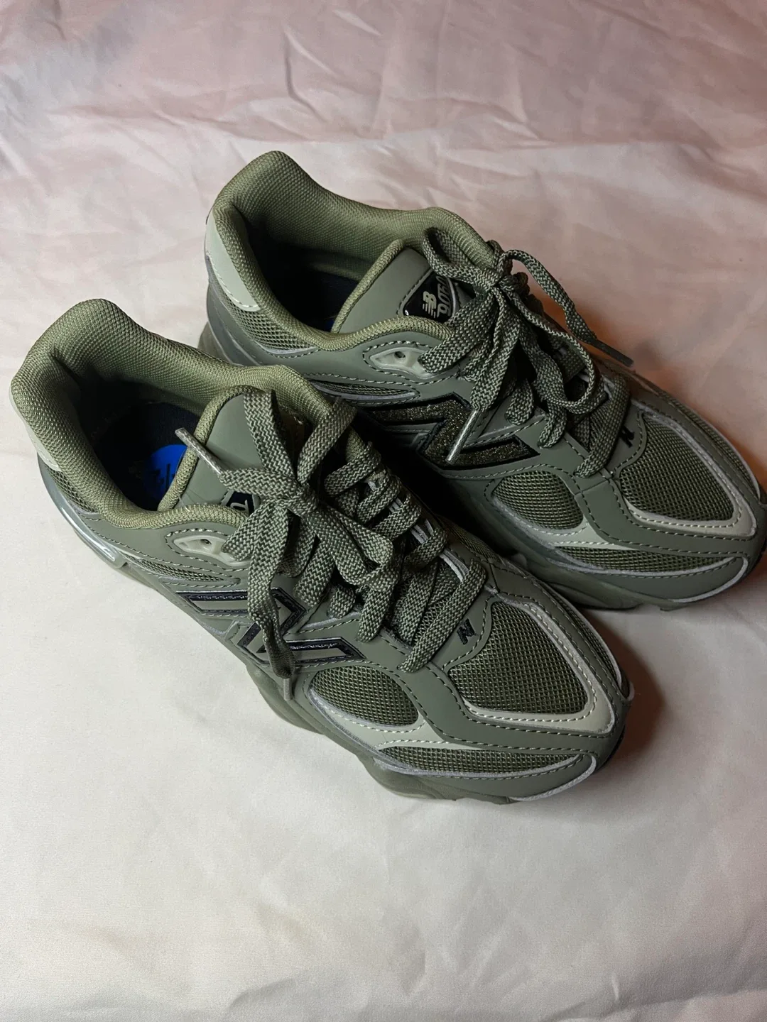 New Balance 9060 Olive Green Sneakers image indicator(2)