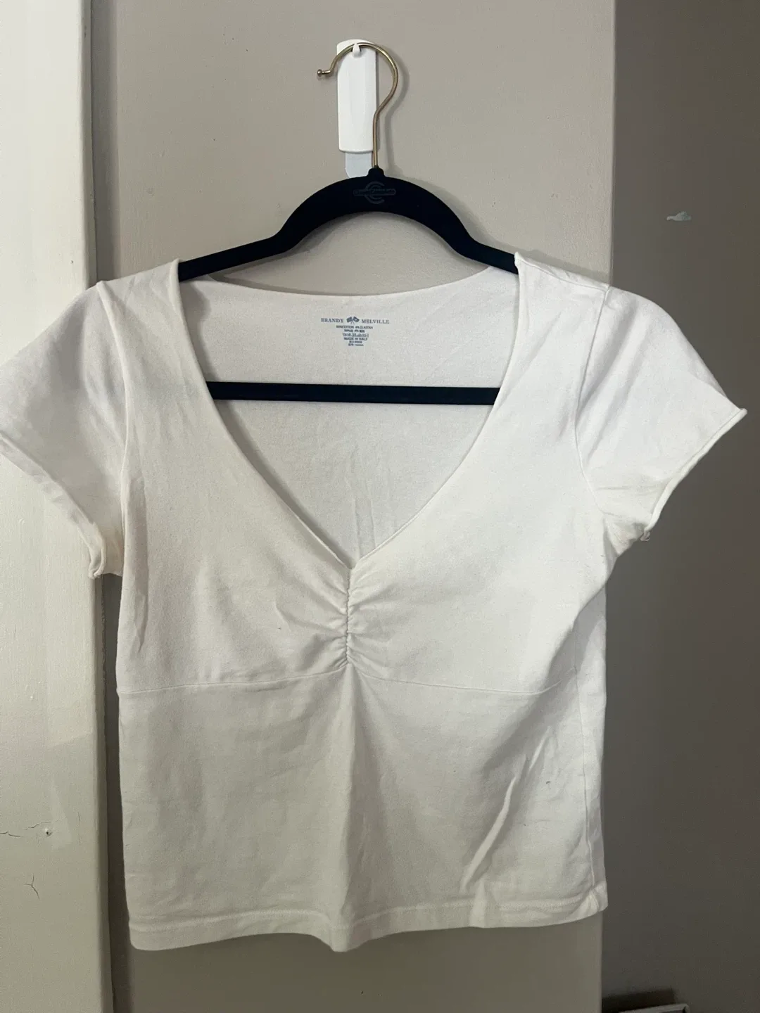 Brandy Melville White T-Shirt image indicator(2)