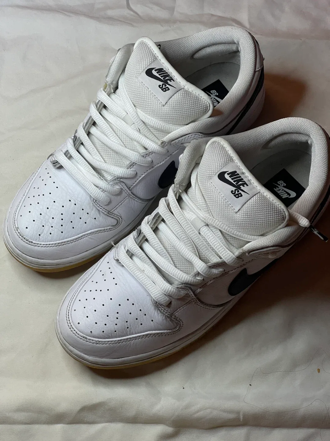 Nike SB Dunk Low Pro “White Gum” image indicator(2)