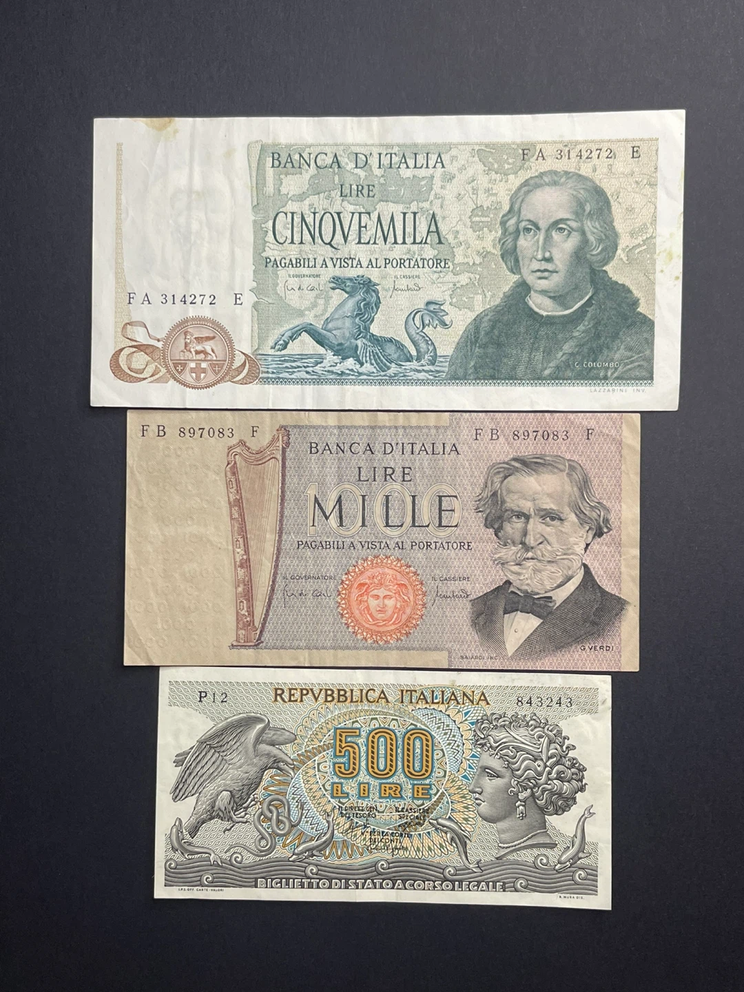 Italy banknote pack