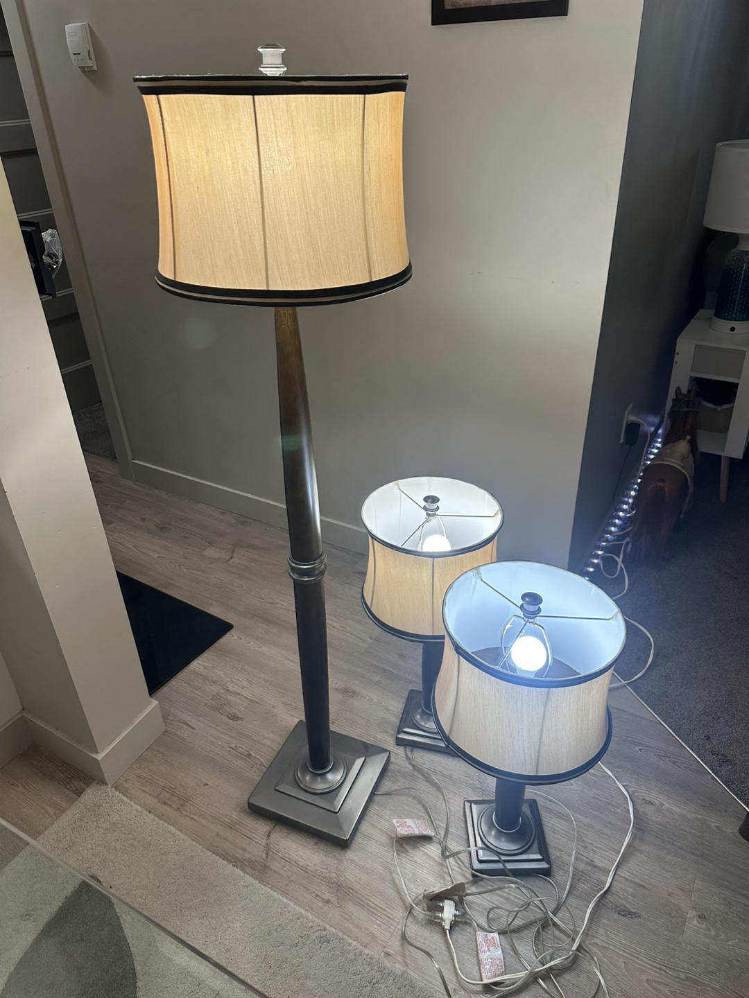 Modern Standing Lamp + 2 Matching Table Lamps (3 matching lamp) - photo 2